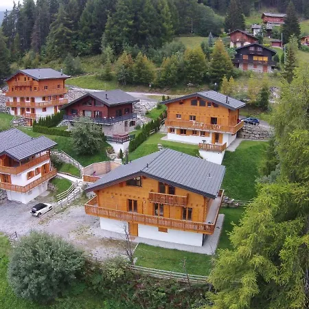 Comfortable At 1500m And Has A Sauna 샬레 라 초우마츠